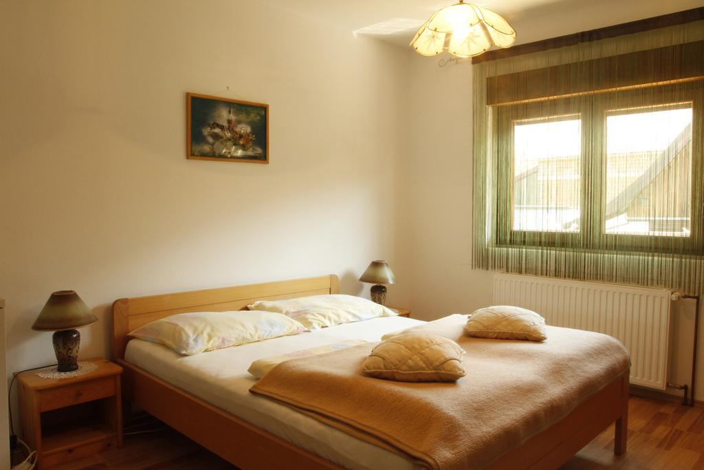 House Drakulic Hotel Korenica Exterior foto