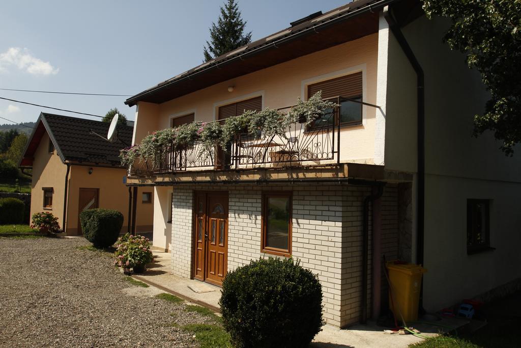House Drakulic Hotel Korenica Exterior foto