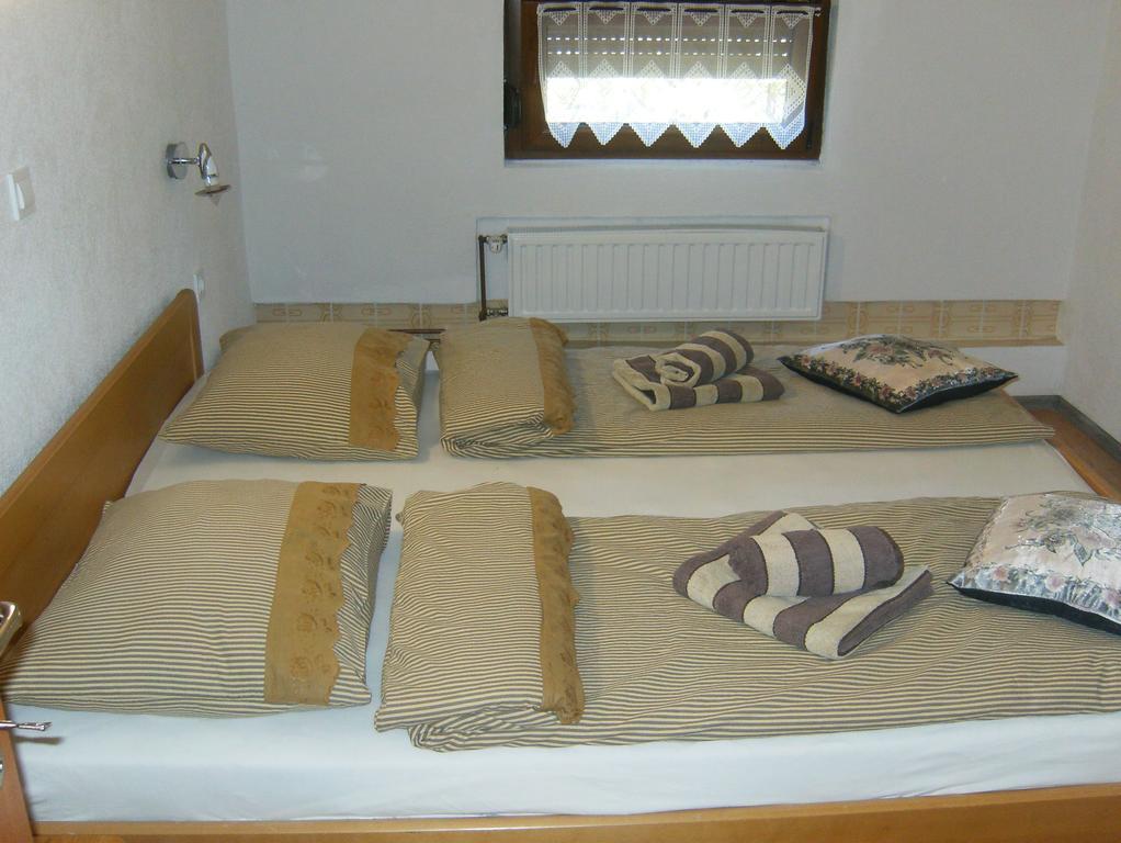 House Drakulic Hotel Korenica Exterior foto